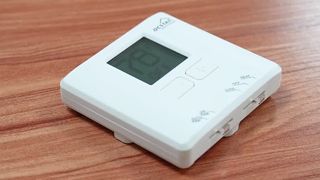 701PRO 家庭用の新しい 24V シンプル HVAC サーモスタット